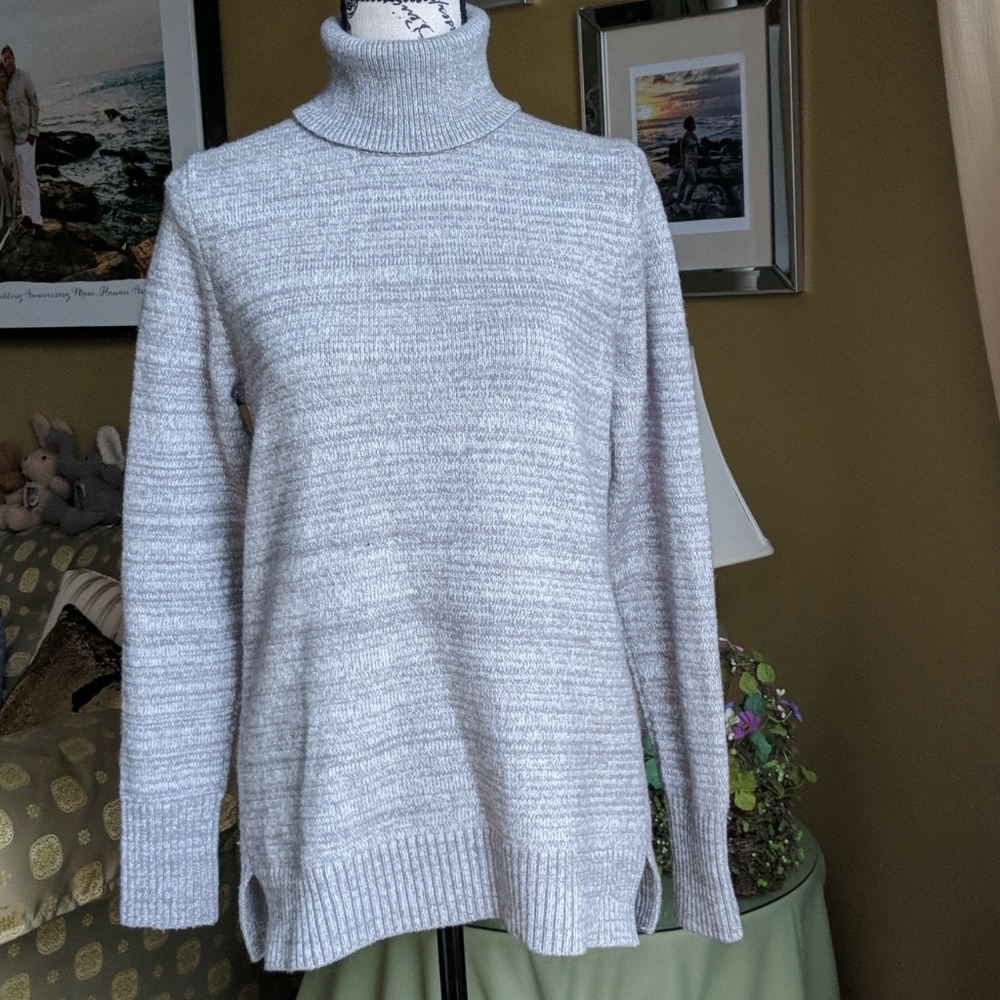 JCrew mercantile Heather gray turtleneck sweater